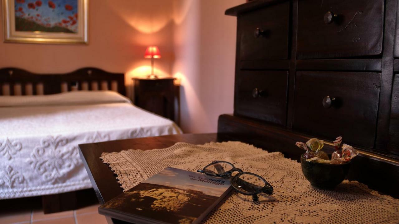 B&B S'Asilo Sardegna Banari Exterior foto